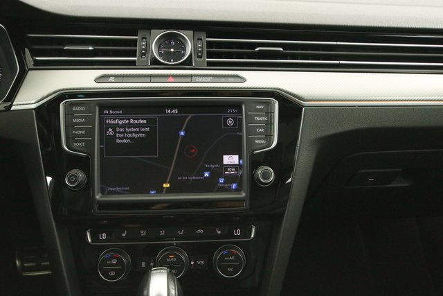 Volkswagen Passat 4M R-Line Standheizung Leder Pano 360K - photo 10