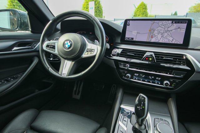 BMW 520 d M Sport Leder Navi 360 Kamera Pano - foto 9