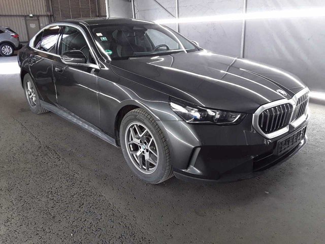 BMW 520 i Limo Navi Leder ACC Kamera - foto 2