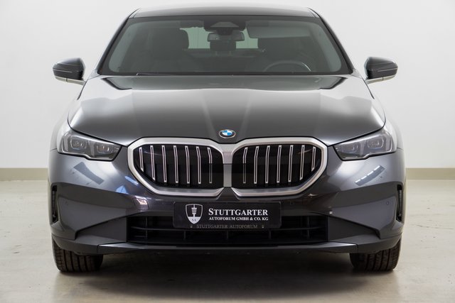 BMW 520 i Limo Navi Leder ACC Kamera - foto 2