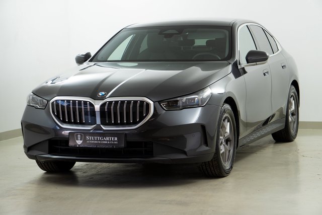 BMW 520 i Limo Navi Leder ACC Kamera - foto 3