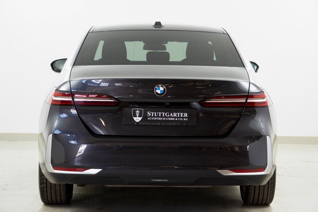BMW 520 i Limo Navi Leder ACC Kamera - foto 5