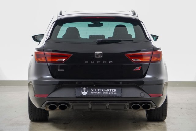 SEAT Leon Cupra 300 Carbon Edition 4Drive VIRTUAL ACC - bilder 5