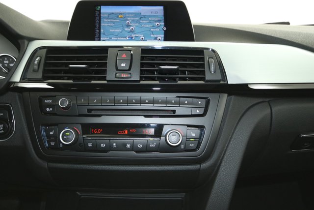 BMW 320 d Leder Navi Bi-Xenon - foto 10