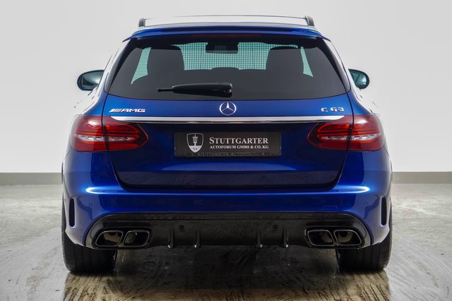 Mercedes-Benz C 63 AMG Pano Kamera Dist Perf-Abgas Perf-Lenk - foto 5