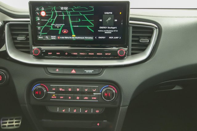 Kia ProCeed 1.6 TGDI DCT GT JBL ACC Kamera LED Pano - foto 10