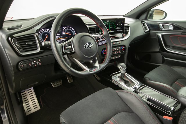 Kia ProCeed 1.6 TGDI DCT GT JBL ACC Kamera LED Pano - foto 7