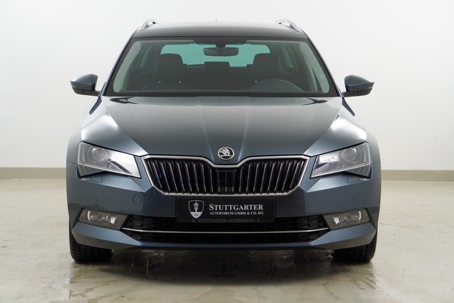 Skoda Superb Combi Style Navi Kamera LED - bilder 2