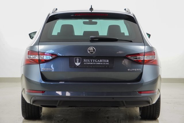Skoda Superb Combi Style Navi Kamera LED - bilder 5