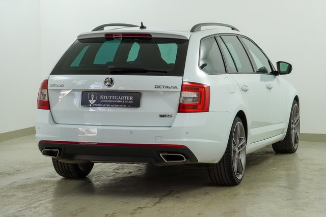 Skoda Octavia Combi RS - photo 6