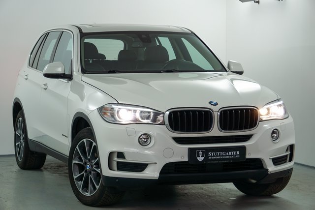 BMW X5 xDrive30d ACC NAVI PANO LEDER AHK - photo 1