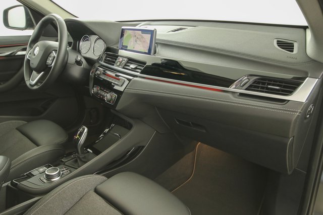 BMW X1 sDrive 18 i M Sport Line LED - bilder 8