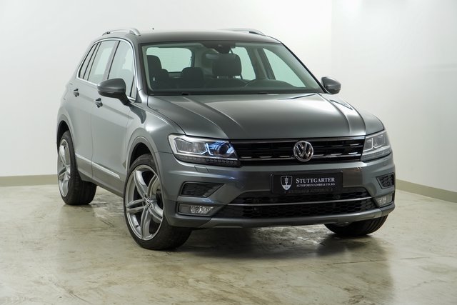 Volkswagen Tiguan Highline 4Motion ACC Navi Massage AHK - foto 1