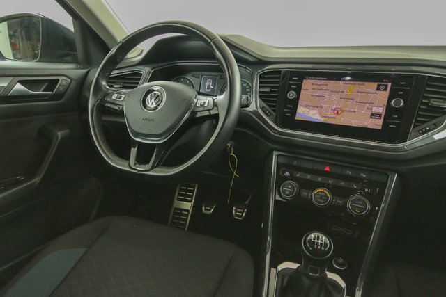 Volkswagen T-Roc IQ.DRIVE R Line Navi ACC Kamera - foto 9