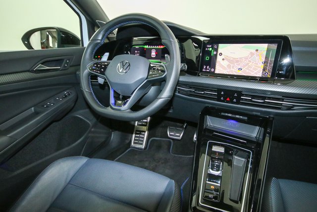 Volkswagen Golf VIII R 4Motio Pano Leder Akrapovic IQ.Light - bilder 9