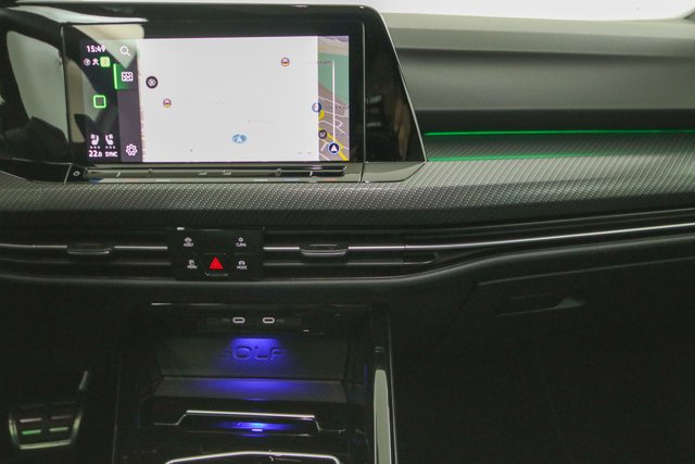 Volkswagen Golf VIII R 4Motio Pano Leder Akrapovic IQ.Light - bilder 10