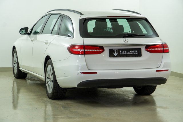 Mercedes-Benz E 220 d 9G-Tronic Kamera LED Navi - bilder 4
