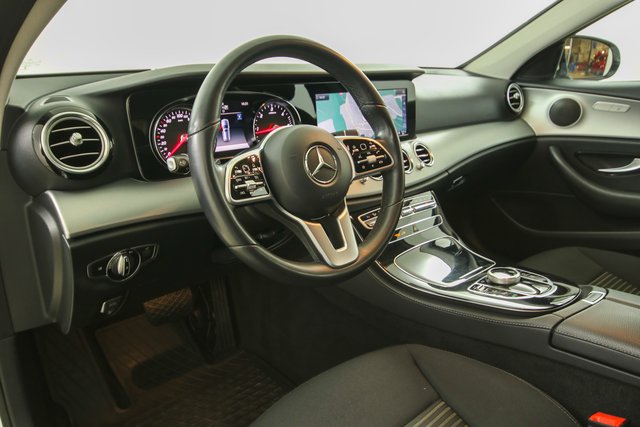 Mercedes-Benz E 220 d 9G-Tronic Kamera LED Navi - bilder 7