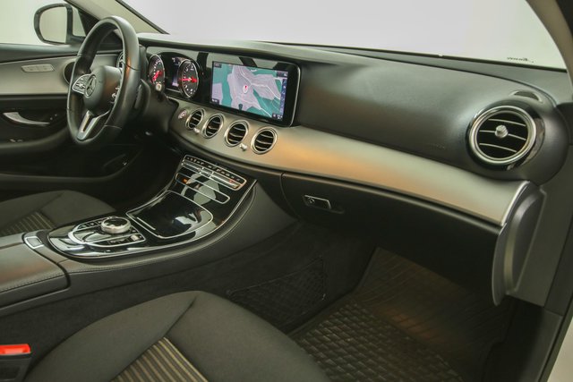 Mercedes-Benz E 220 d 9G-Tronic Kamera LED Navi - bilder 8