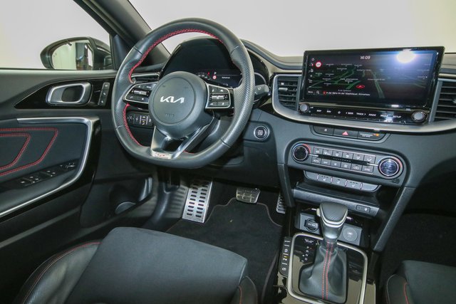 Kia Ceed DCT GT ACC Pano Kamera Memory LED JBL - bilder 9