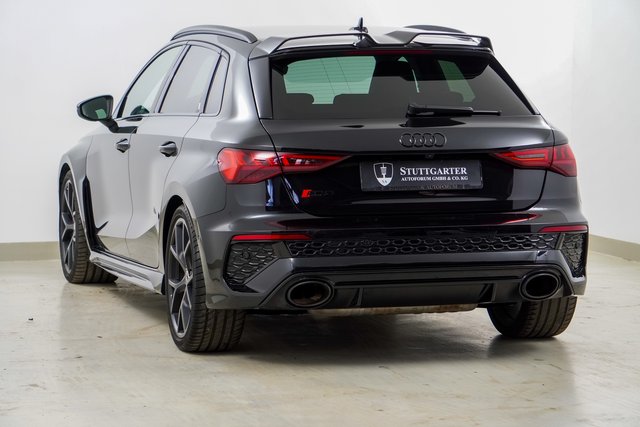 Audi RS 3 Sportback Dyn.Pkt+|Keramik|V-Max|Matrix|B&O - bilder 4