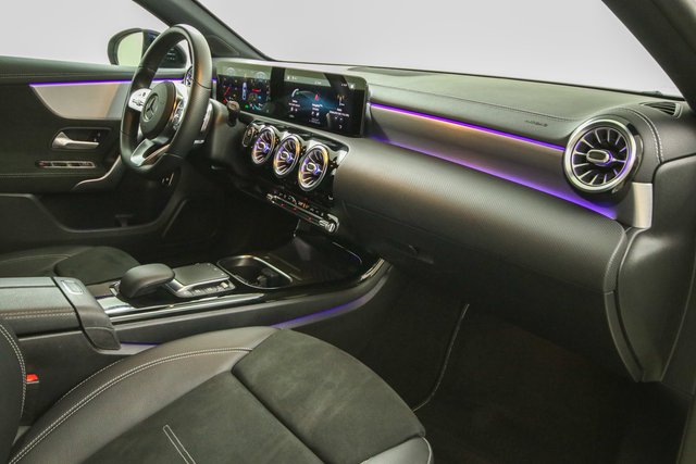 Mercedes-Benz A 250 e Edition 2020 Limo AMG Line Kamera MBUX - photo 8