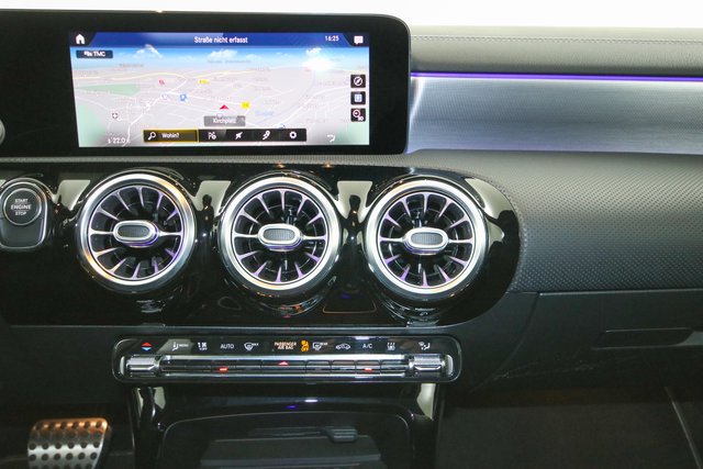 Mercedes-Benz A 250 e Edition 2020 Limo AMG Line Kamera MBUX - photo 10