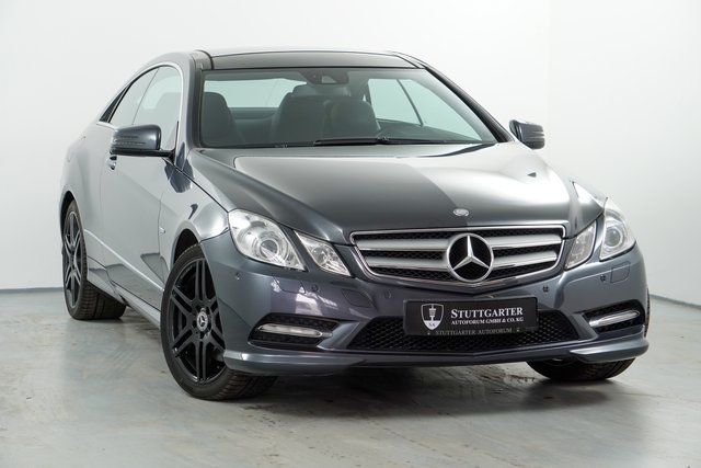 Mercedes-Benz E 300 CGI AMG Line Navi Leder Pano - bilder 1