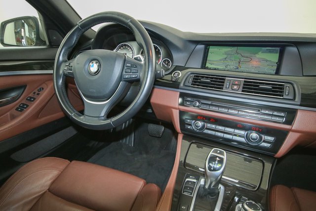 BMW 530 d M-Paket Navi Leder Pano Kamera - bilder 9