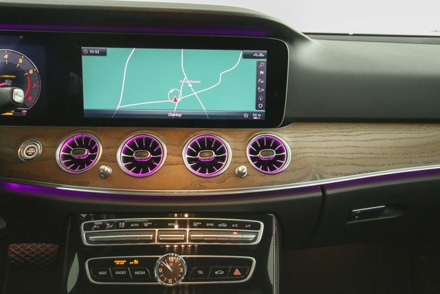 Mercedes-Benz E 400 4M AMG Line Distronic 360K Head-up Keyles - photo 10