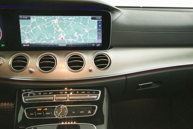Mercedes-Benz E 350 d AMG Line 360K Distr Standheizung LED - foto 10