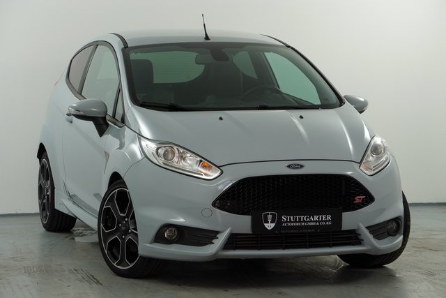 Ford Fiesta ST200 PDC - photo 1