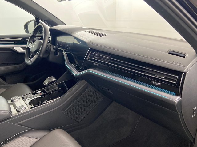 Volkswagen Touareg R-Line 4Motion Matrix Luft Head-up Black - bilder 8