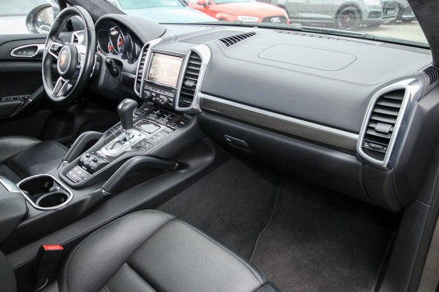 Porsche Cayenne Turbo Pano ACC LED Sitzbelüft - photo 8