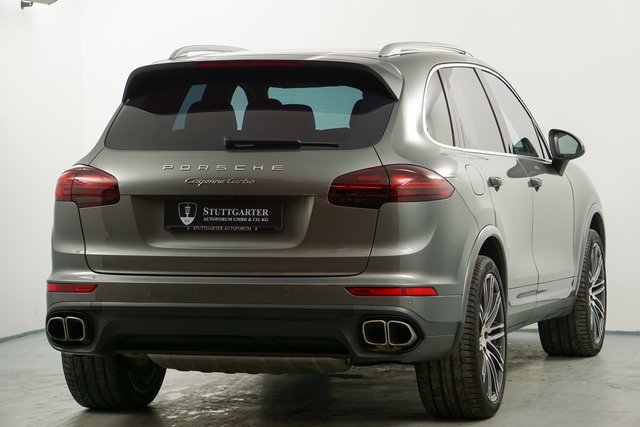 Porsche Cayenne Turbo Pano ACC LED Sitzbelüft - photo 6