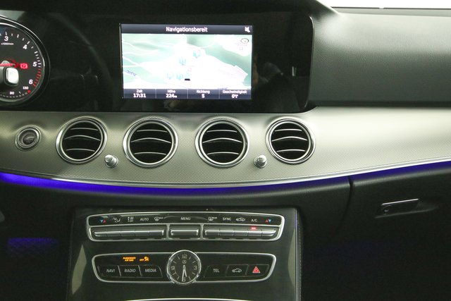 Mercedes-Benz E 220 d 9G Avantgarde Navi Kamera - bilder 10