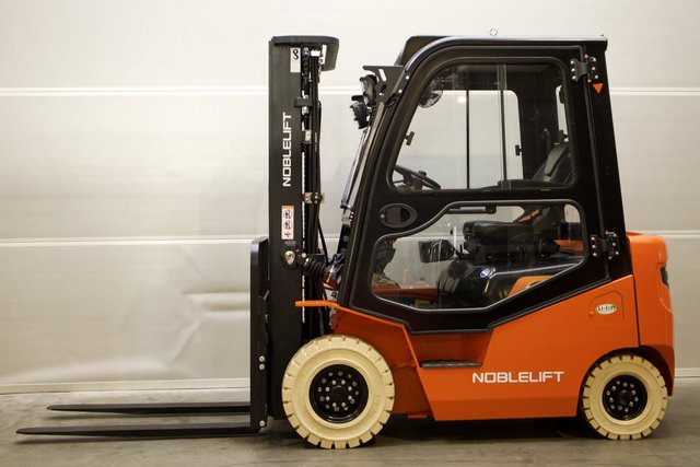 Noblelift CPD18-A2F3S 80V/175Ah