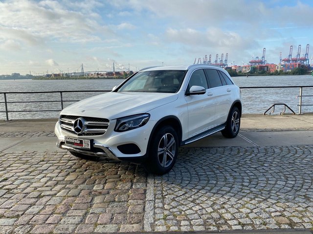 Mercedes-Benz GLC 250 4Matic AMG int Burmester Sound system Year-old for sale | First registration 01/2019 | Price 36.400 €
