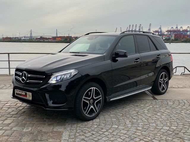 Mercedes-Benz GLE 250 d 4Matic AMG Line Used vehicle for sale | First registration 01/2018 | Price 39.900 €