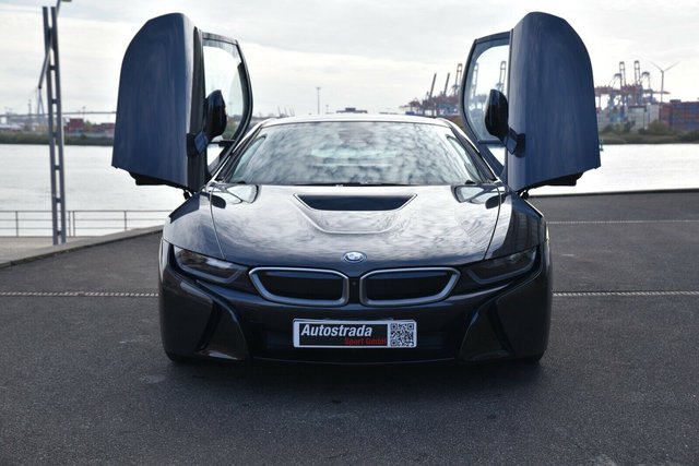 BMW i8 Sportwagen Pure Impulse Head Up harman/kardon Used vehicle for sale | First registration 08/2014 | Price 67.900 €