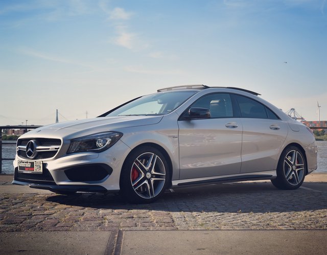 Mercedes-Benz CLA 45 AMG 4Matic Gebrauchtwagen Kaufen | EZ 02/2015 | Preis 28.900 €