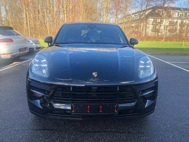 Porsche Macan S Luftfederung Sportabgasanlage BOSE Used vehicle for sale | First registration 03/2019 | Price 69.900 €