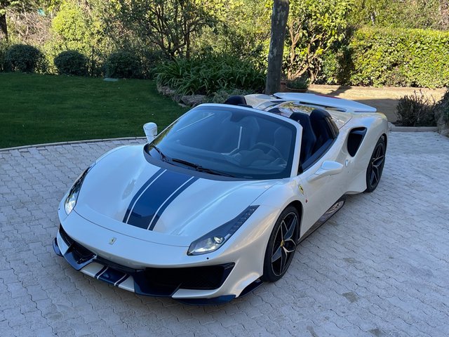 Ferrari 488 Pista Spider Sonder Edition Gebrauchtwagen Kaufen | EZ 02/2021 | Preis 452.200 €