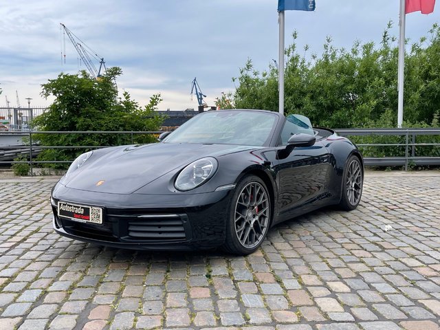 Porsche 992 4S Cabrio Sport-Auspuffanlage Surround View Matrix-LED-Scheinwerfe Gebrauchtwagen Kaufen | EZ 06/2019 | Preis 152.900 €