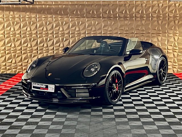 Porsche 992 Carrera 4 GTS Lift System BOSE InnoDrive Used vehicle for sale | First registration 11/2021 | Price 209.900 €