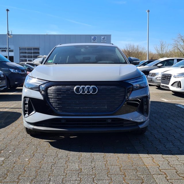 Audi Q4 e-tron 35  S Line Gebrauchtwagen Kaufen | EZ 07/2021 | Preis 59.900 €
