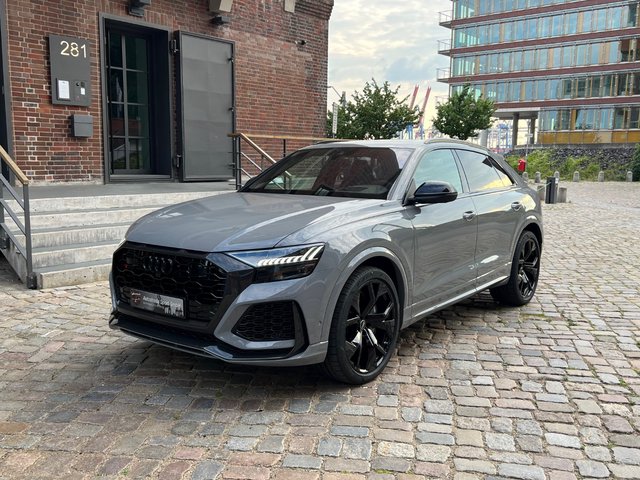 Audi RS Q8 4.0 TFSI quattro RS Essentials Parket Gebrauchtwagen Kaufen | EZ 04/2022 | Preis 187.500 €