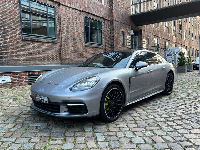 Porsche Panamera 4 E-Hybrid Sport-Auspuffanlage Gebrauchtwagen Kaufen | EZ 04/2019 | Preis 90.900 €