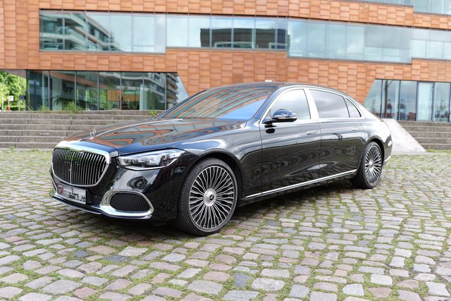 Mercedes-Benz S580 Maybach Lang First Class Full option Used vehicle for sale | First registration 06/2023 | Price 152.900 €
