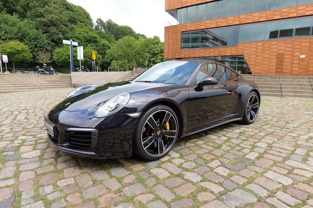 Porsche 991 Carrera 4 Coupe Keramik-Bremsanlage Gebrauchtwagen Kaufen | EZ 06/2018 | Preis 98.900 €